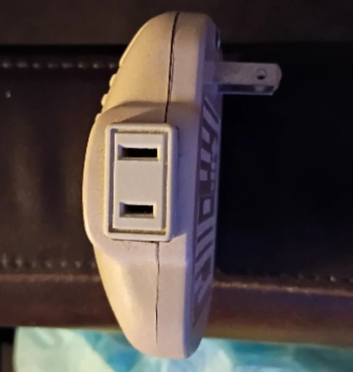 Bell + Howell Ultrasonic Pest Repeller SB-104 🏈 - photo 4