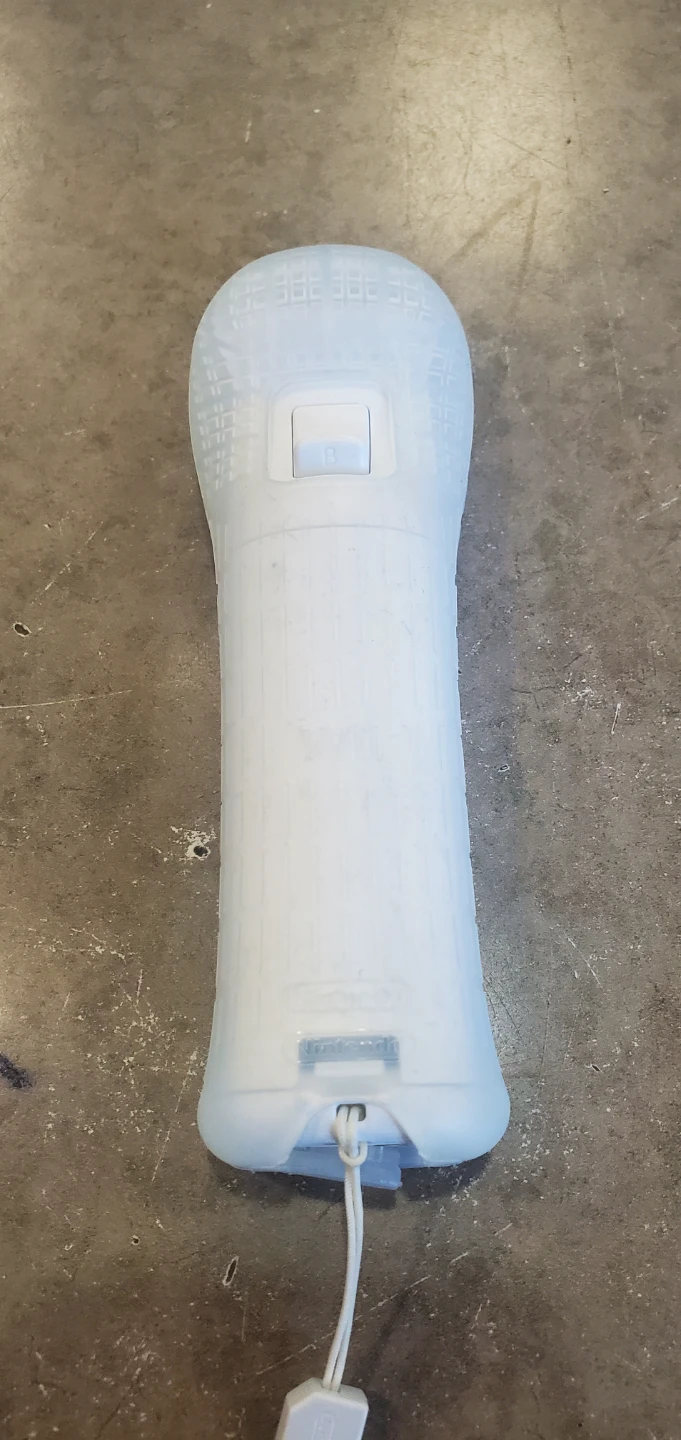 Nintendo Wii Remote Controller - photo 2