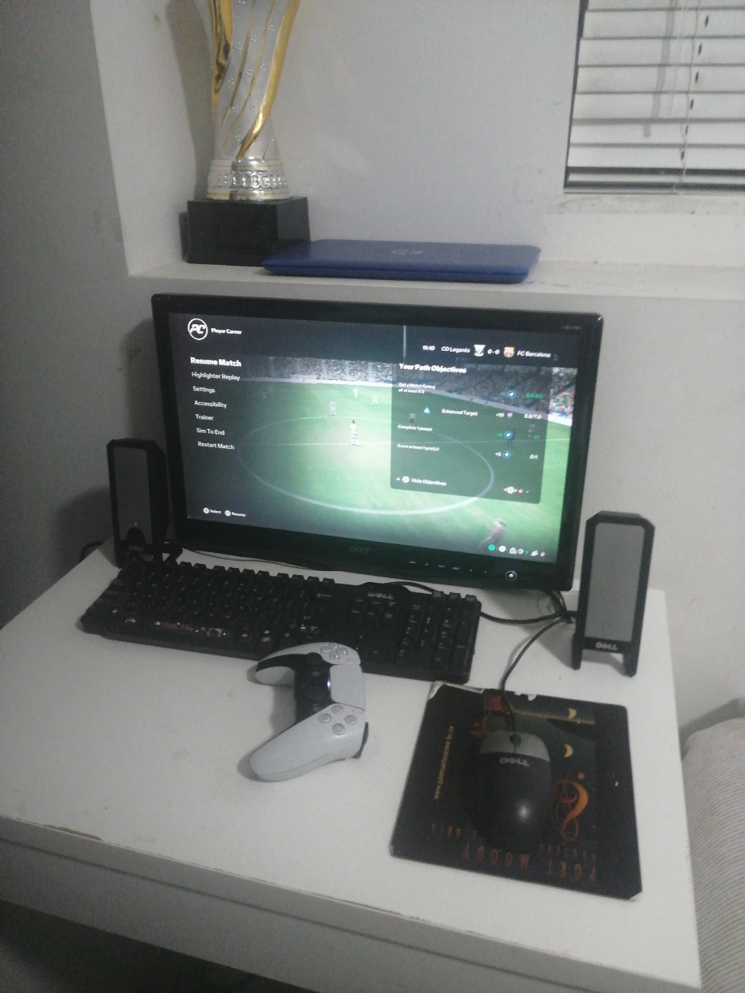 Pc, , monitor, keyboard, 2 mouses
