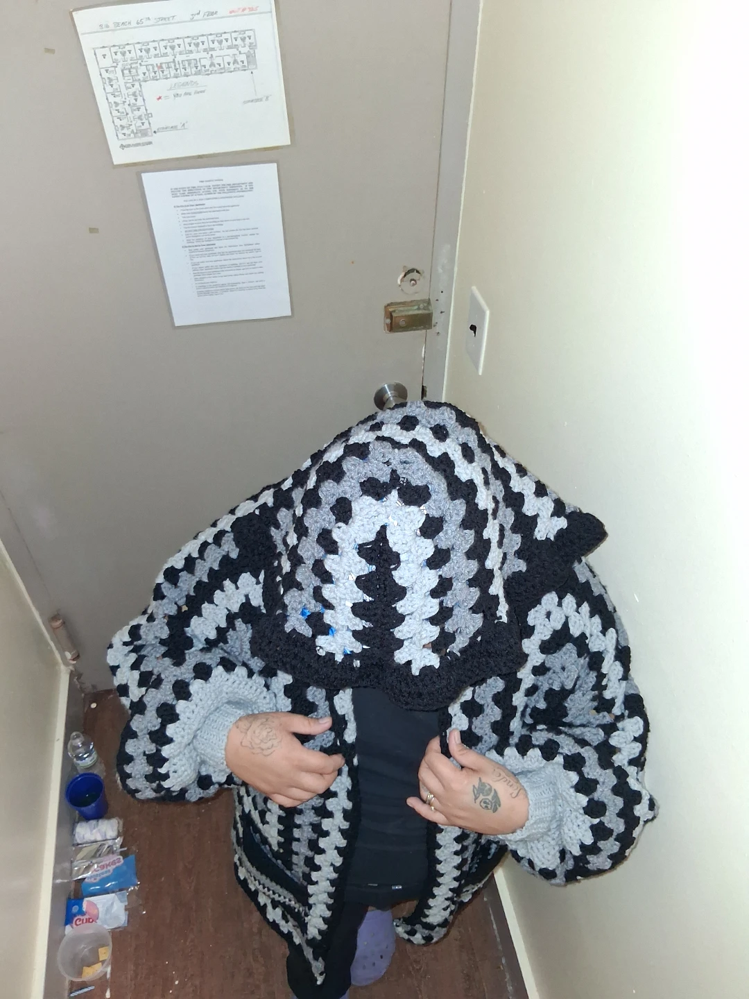 Handmade Crochet Hooded Cardigan - photo 3