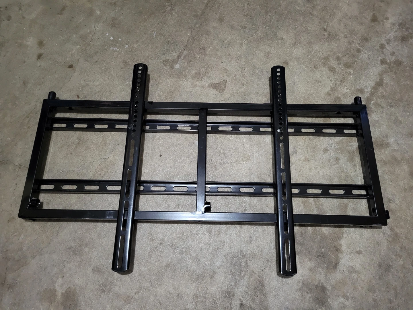 Black TV Wall Mount Bracket