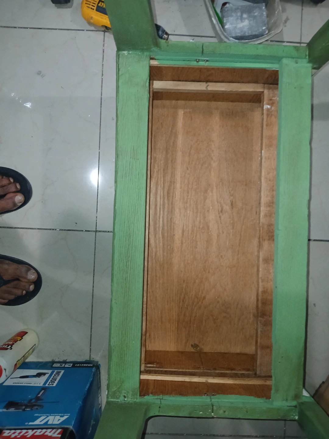 Vintage Hand-Painted Green Side Table - photo 4