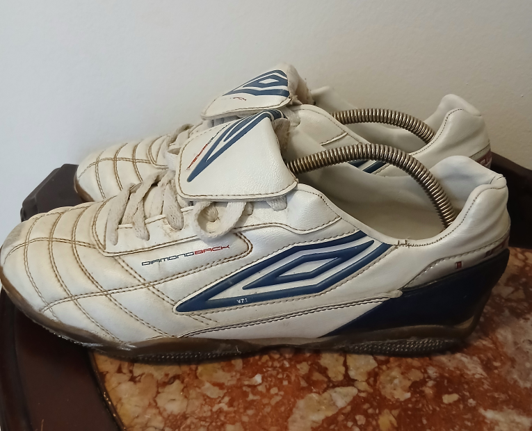 Umbro Diamondback Soccer Shoes - photo 5