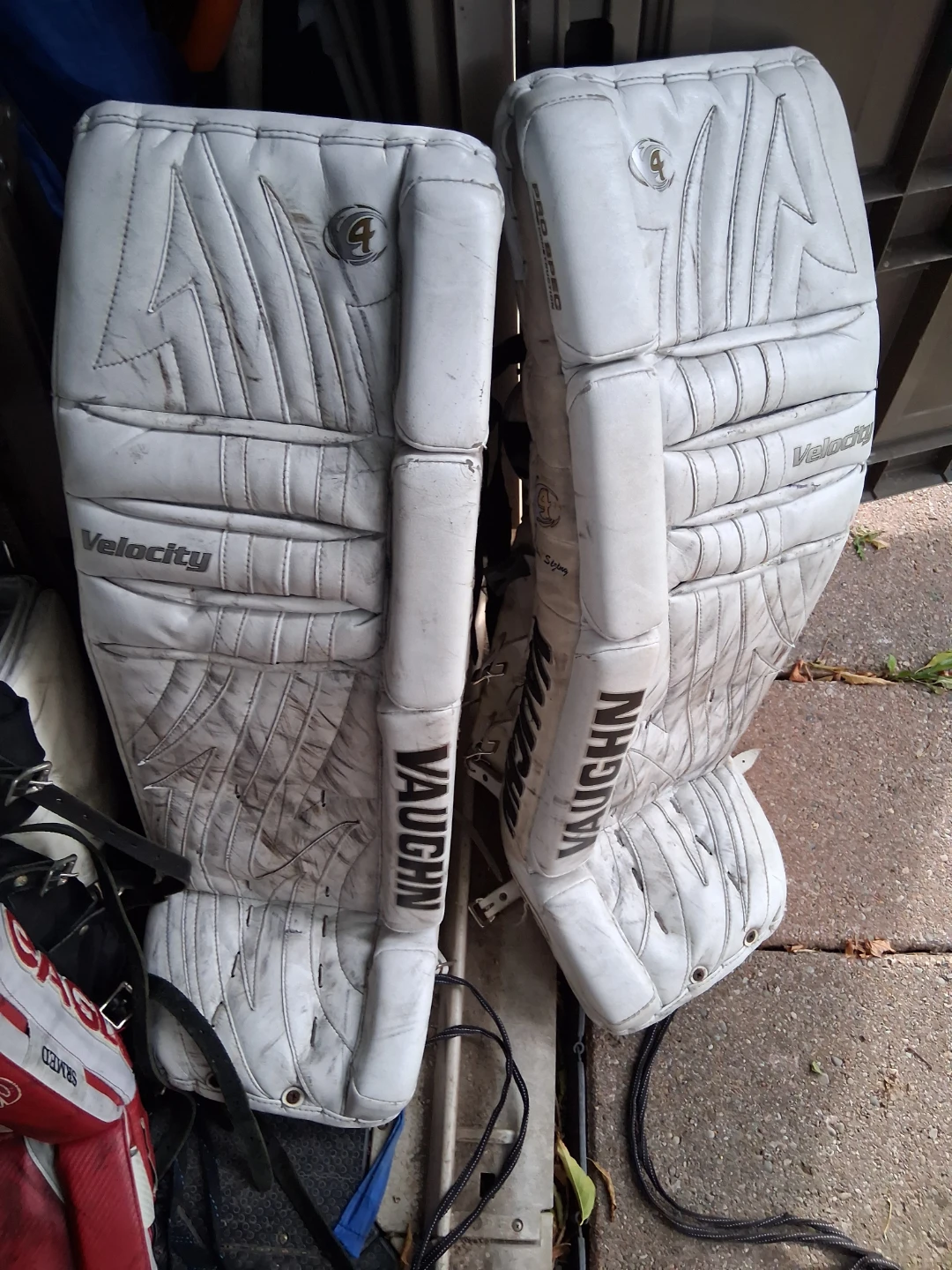 Goalie pads - photo 2