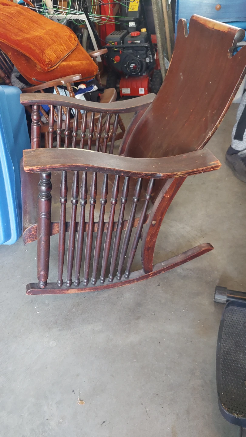 Vintage Spindle Rocking Chair - photo 2
