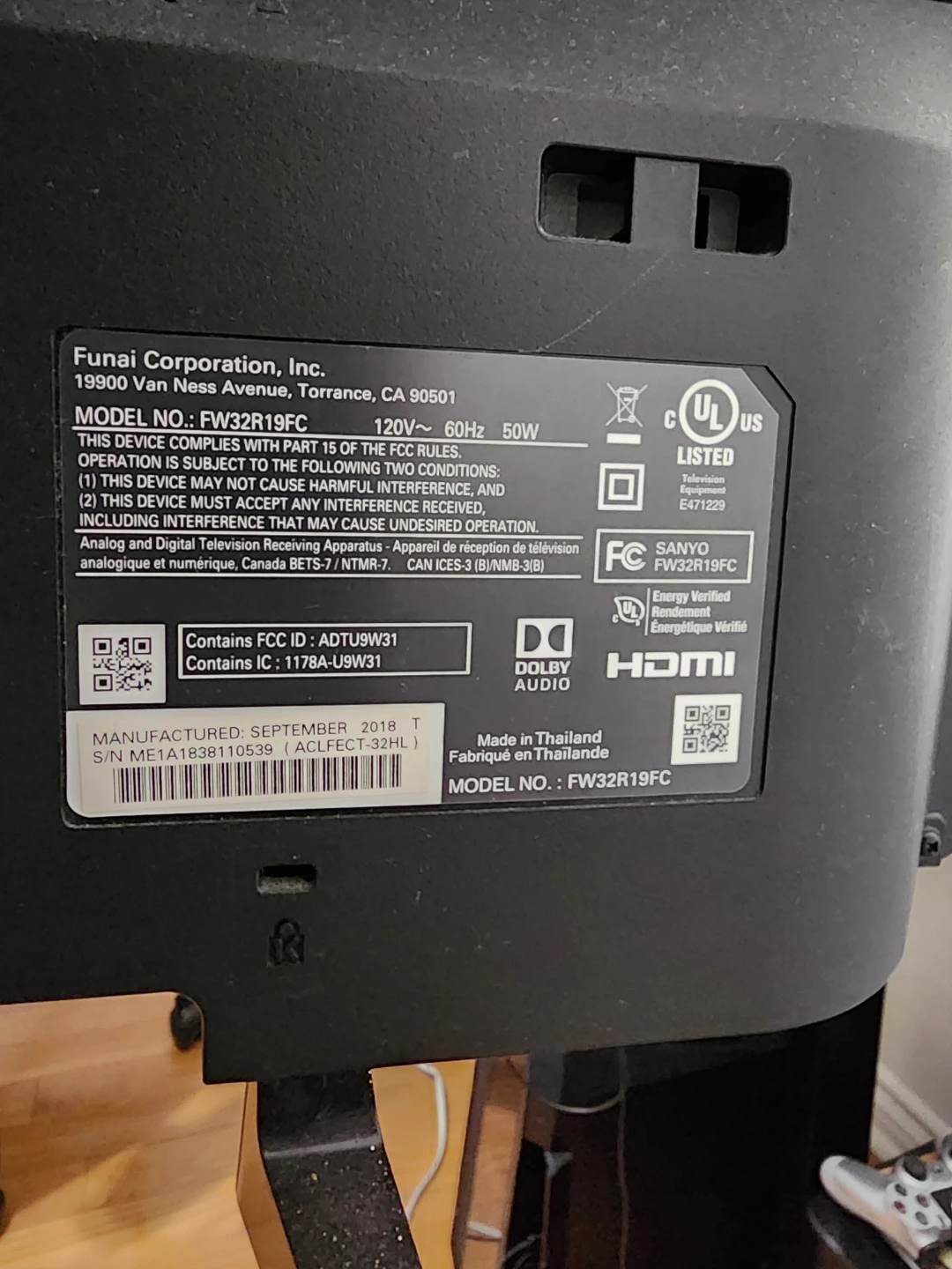 📺 Sanyo 32" Roku Smart TV + Remote + Fitueyes TV Stand — $100 - photo 5