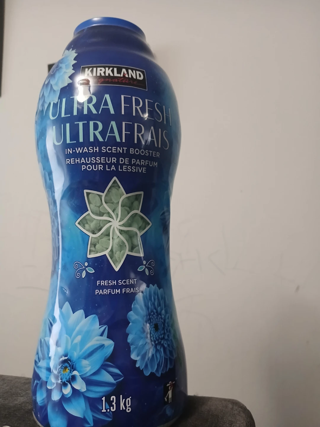 Kirkland Signature Ultra Fresh Scent Booster 1.3 kg