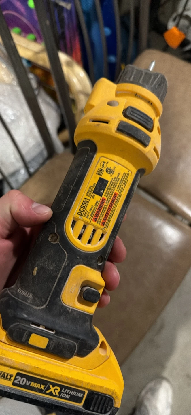 DeWalt Cordless Cut-Out Tool and Hand Tools Set - photo 4
