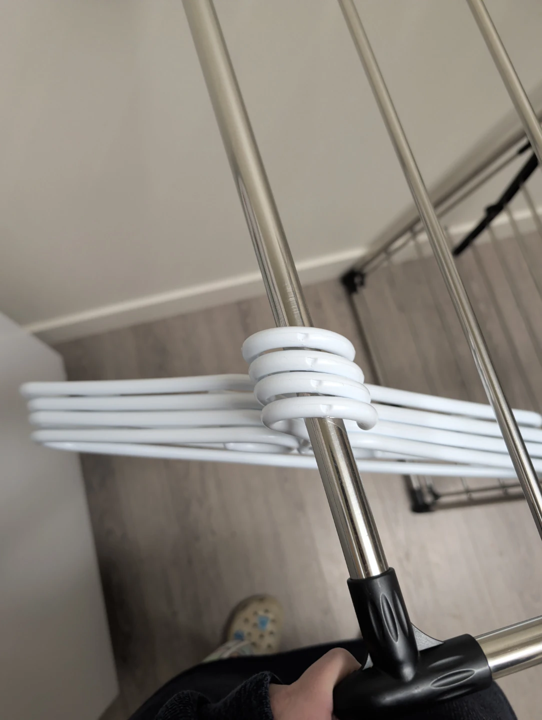 4 White Plastic Clothing Hangers - photo 2