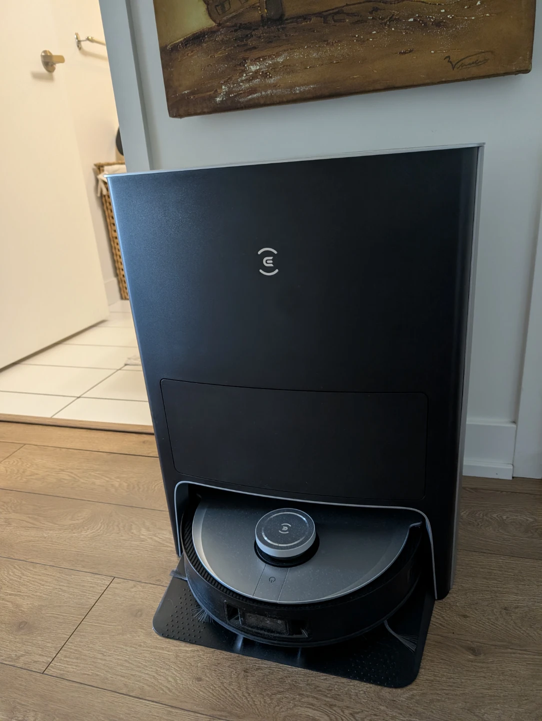 Ecovacs Deebot Robot Vacuum and Mop Station