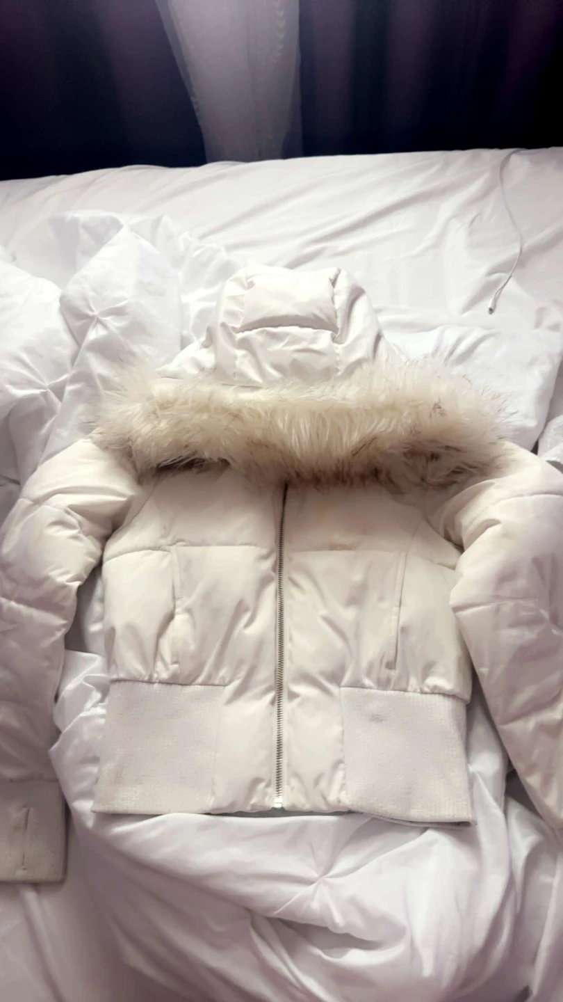 Hollister puffer