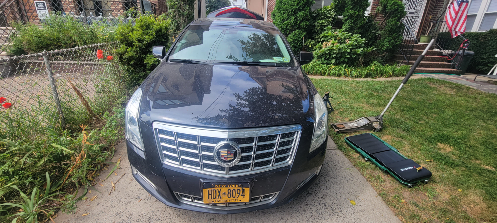 2013 Cadillac XTS4 Sedan