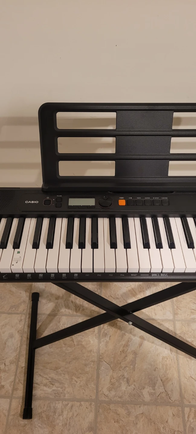 For sale Casio Casiotone CT-S195 Keyboard with Stand - photo 4