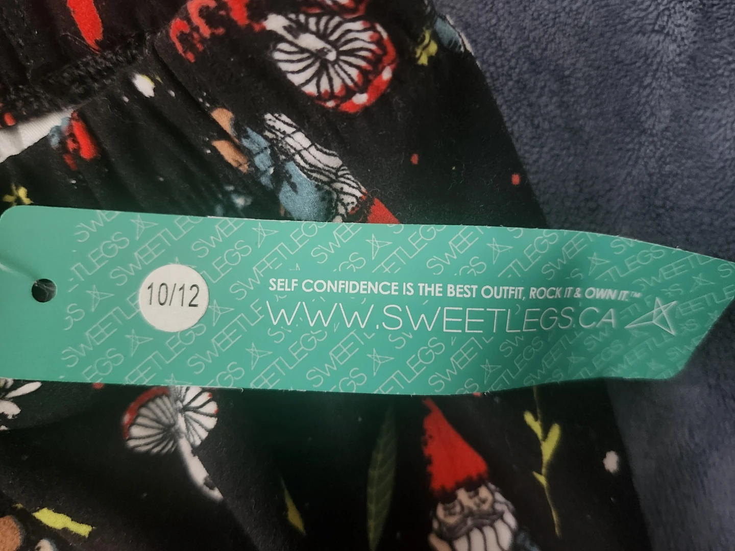 SweetLegs gnome leggings, size 10/12 - photo 3