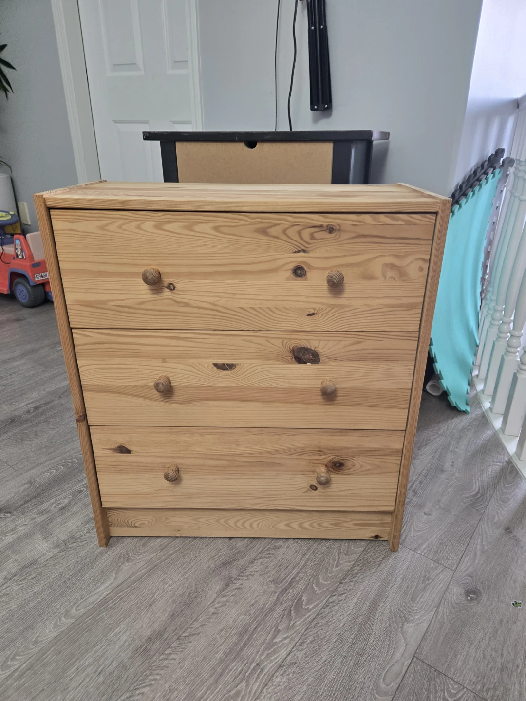 3 drawer dresser solid wood