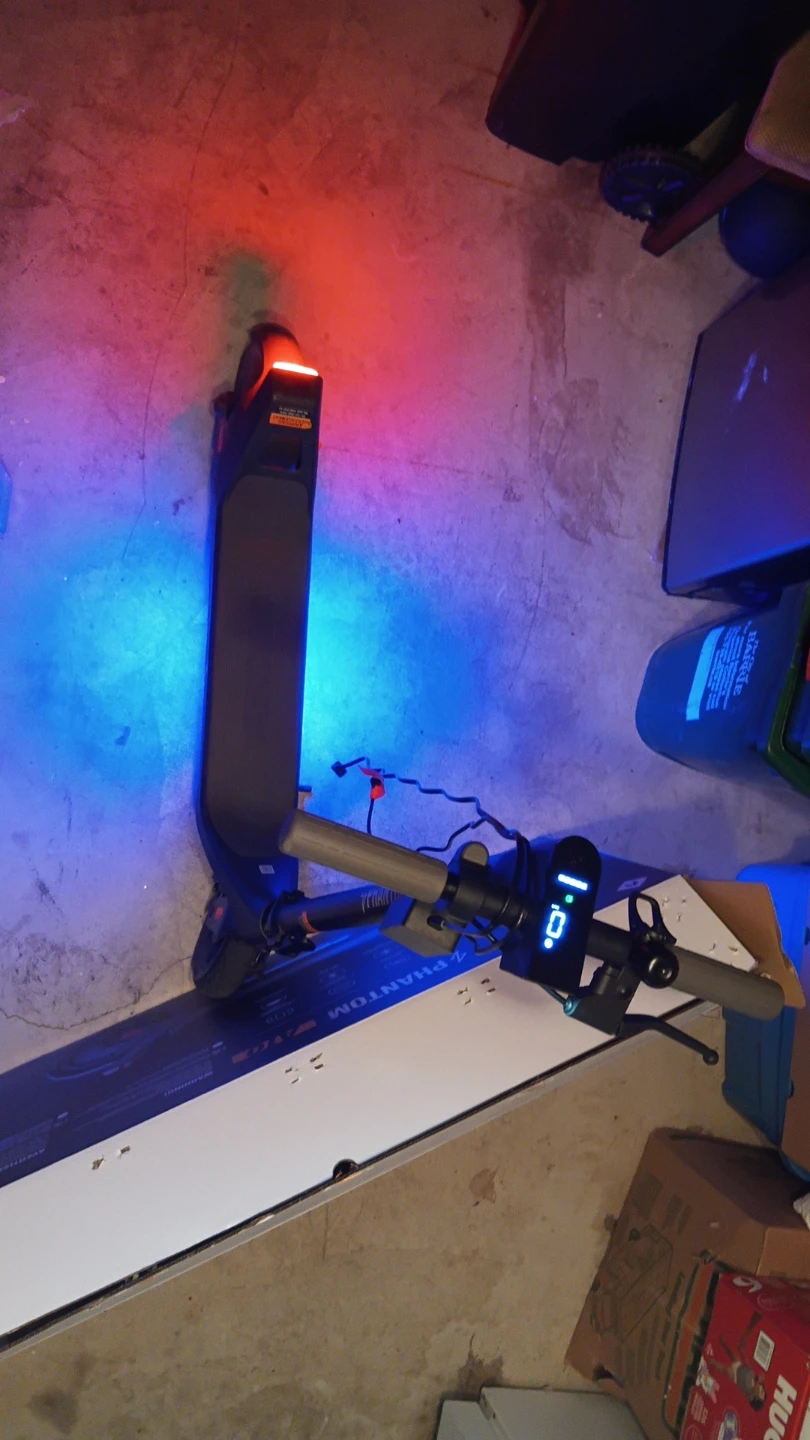 Apollo Phantom V2 Electric Scooter
