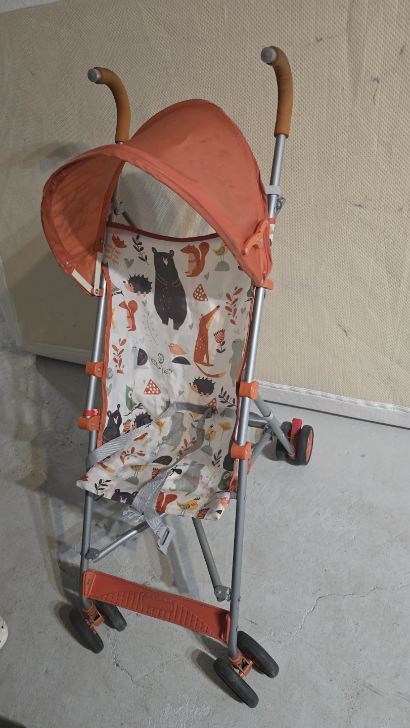 Stroller with Woodland Print - photo 2