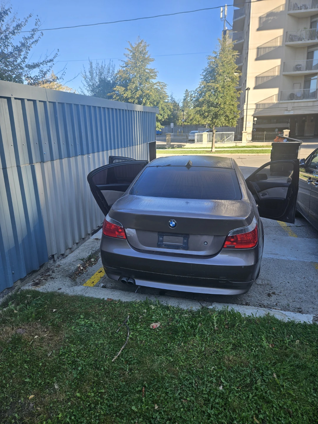 2006 BMW 525i Parts/Trade/Restore - photo 3