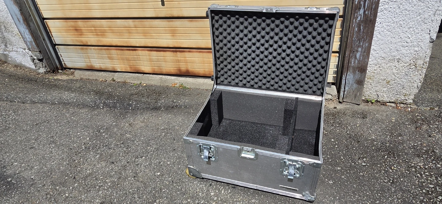 WestAmerica Custom Road Case - photo 4