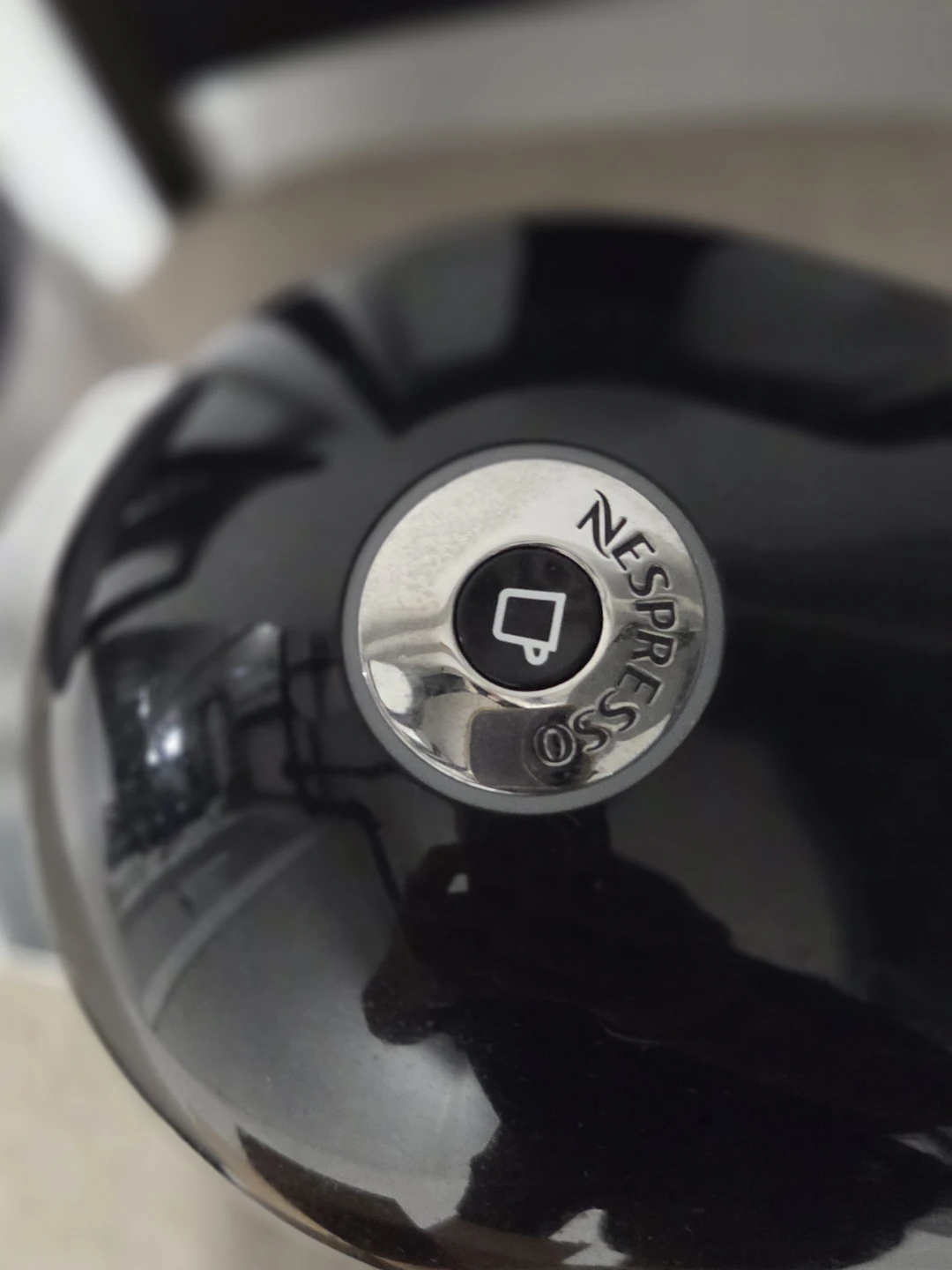 Nespresso Coffee Machine - photo 4