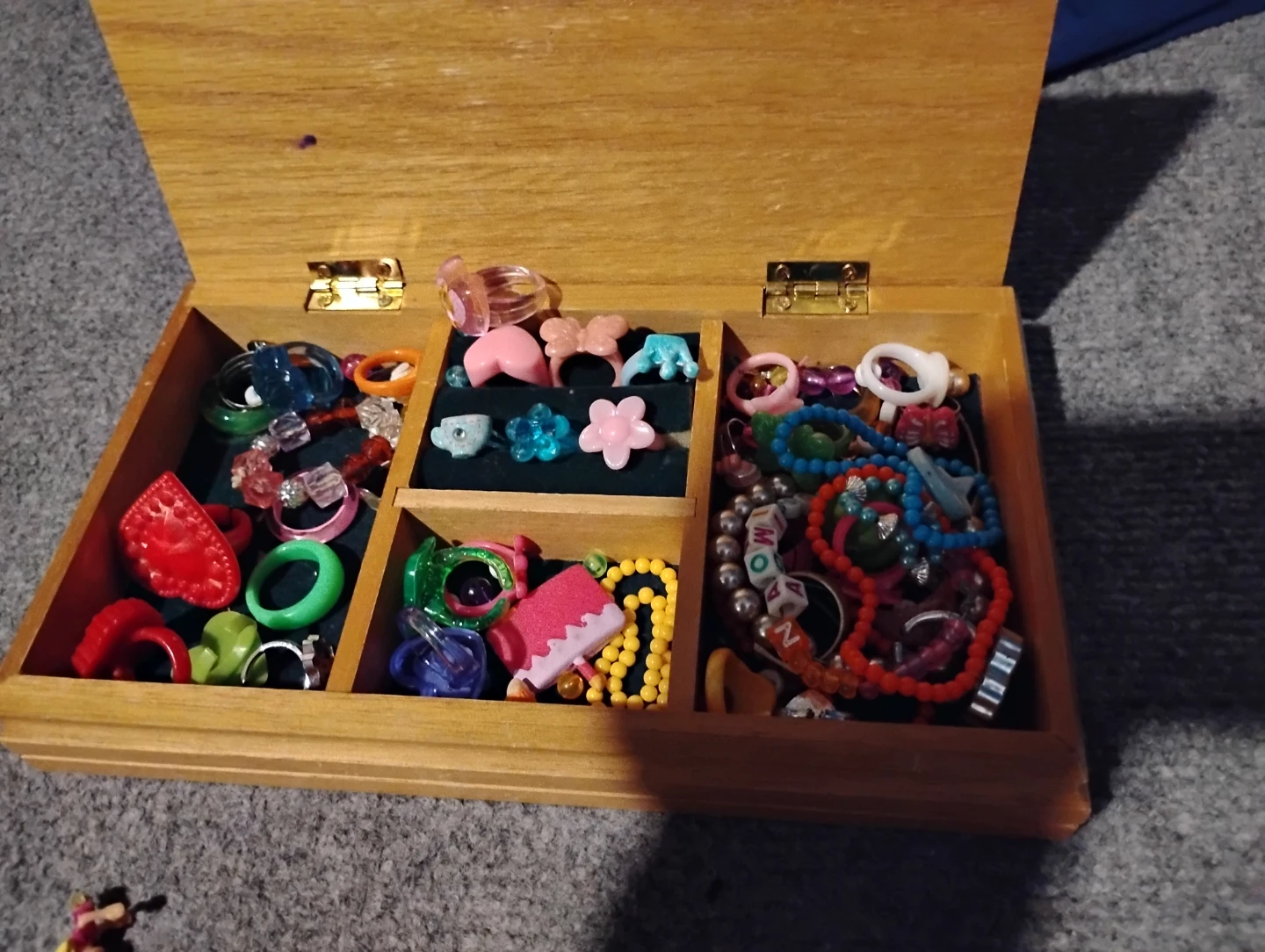 Wooden Jewelry Box with Toy Rings and Bracelets - photo 2