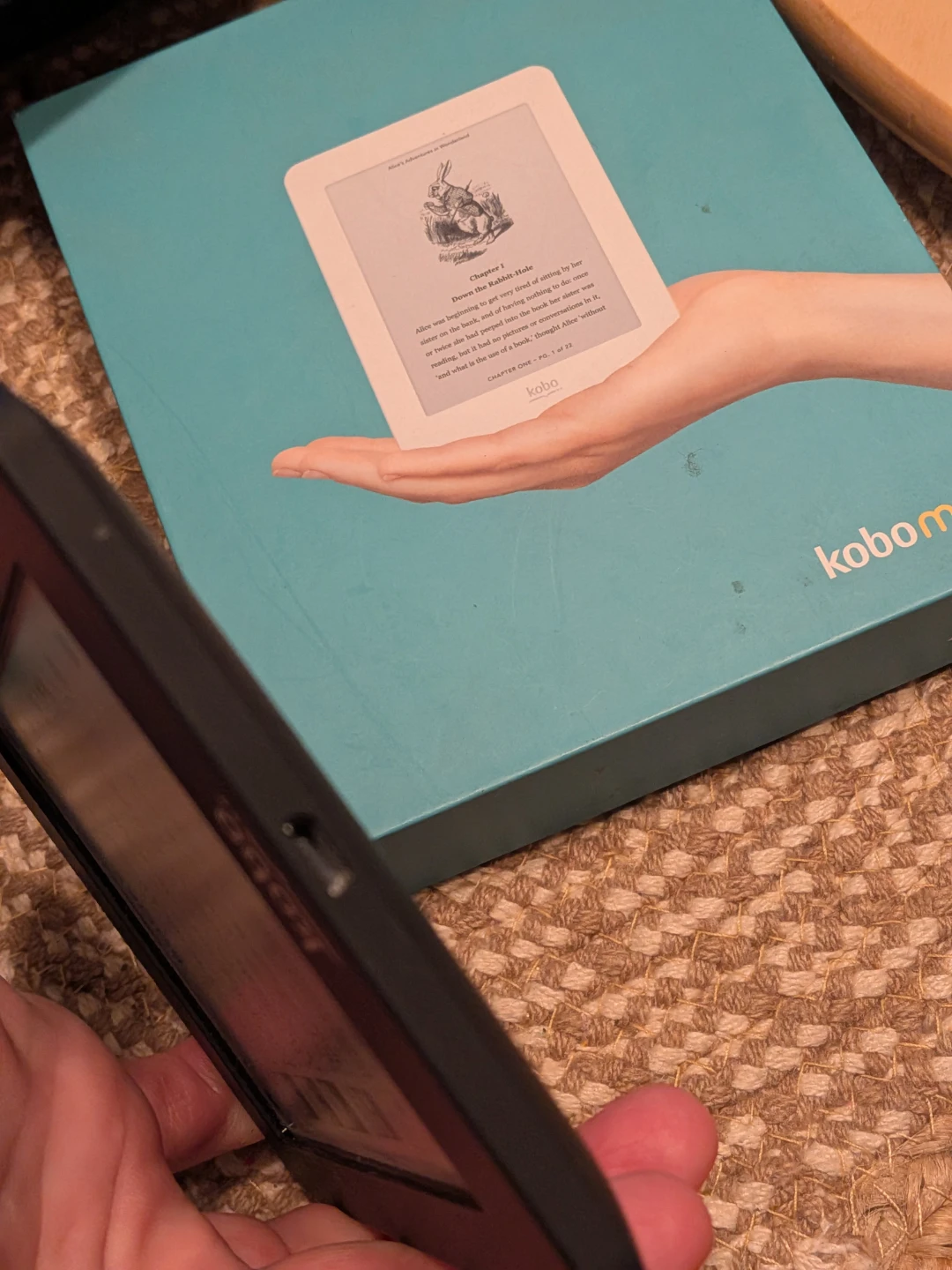 Kobo MINI  E-reader with USB Cable and Box - photo 4