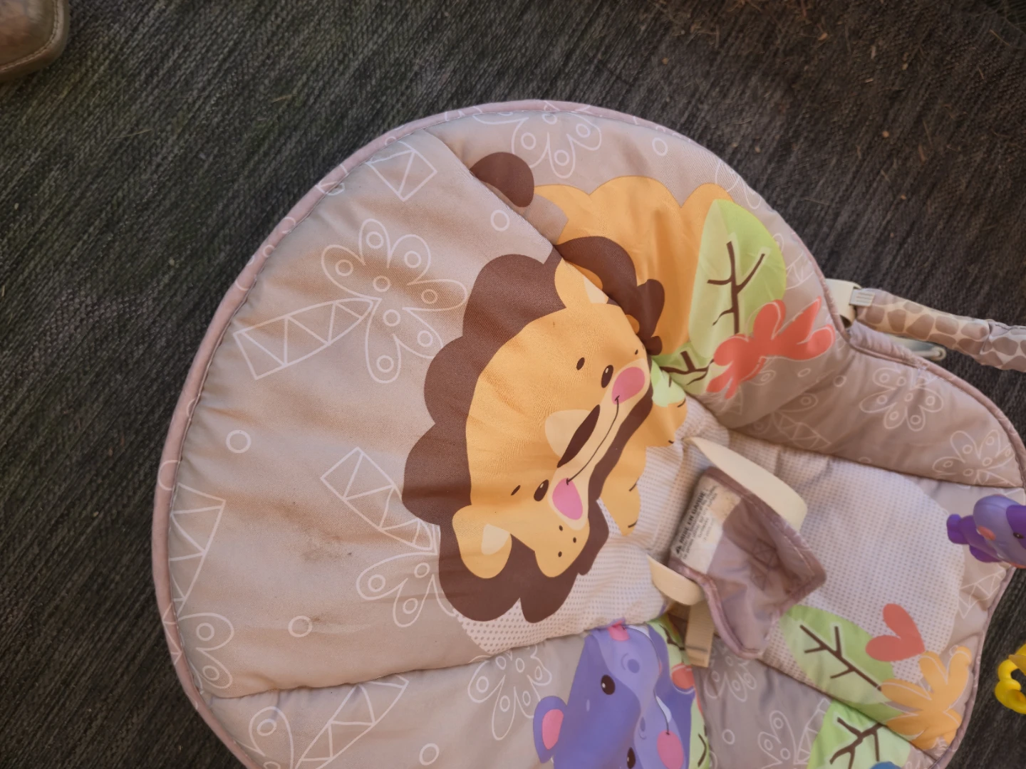 Baby Bouncer Seat w/ Toy Bar – Jungle Animals - photo 4