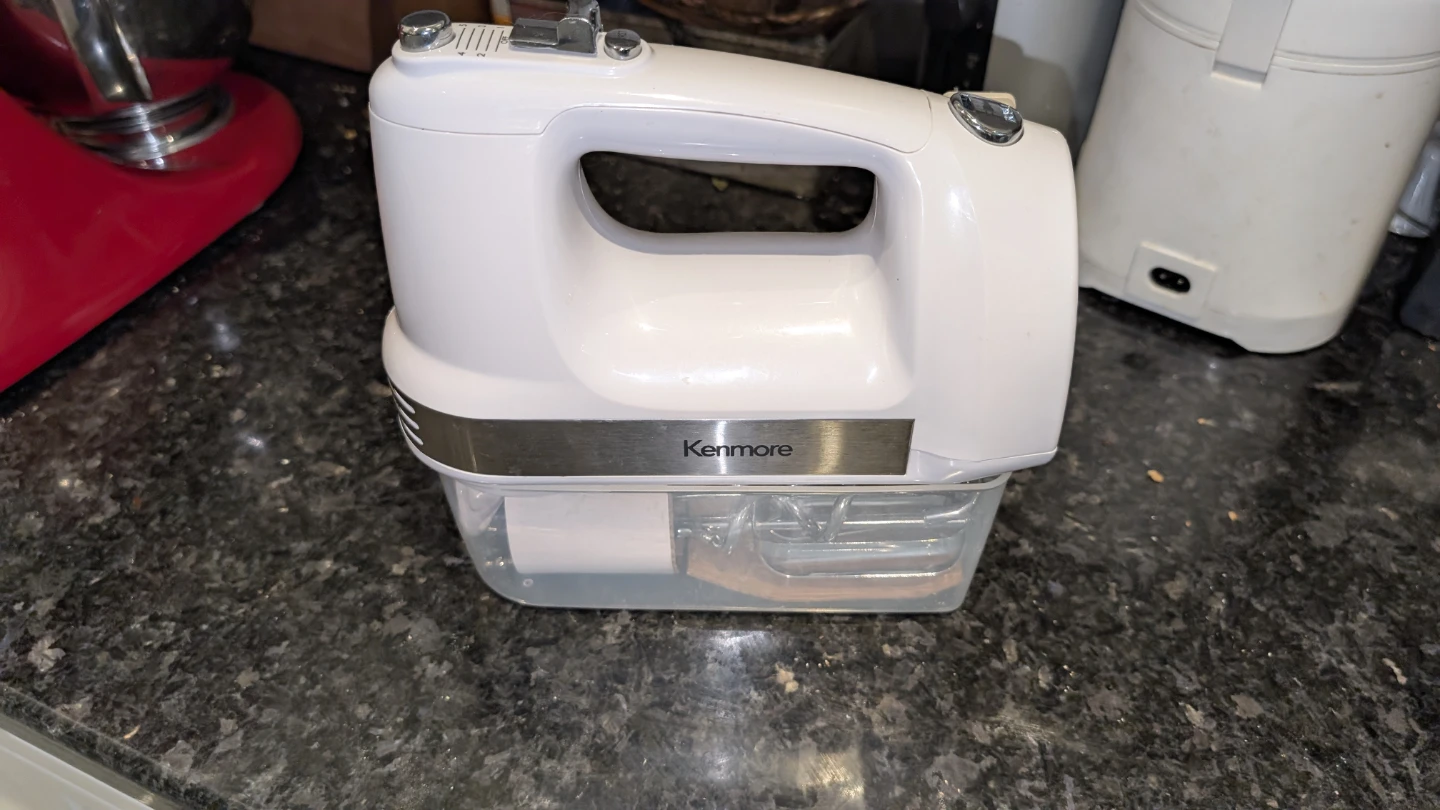 Kenmore Hand Mixer with Storage Case - photo 4