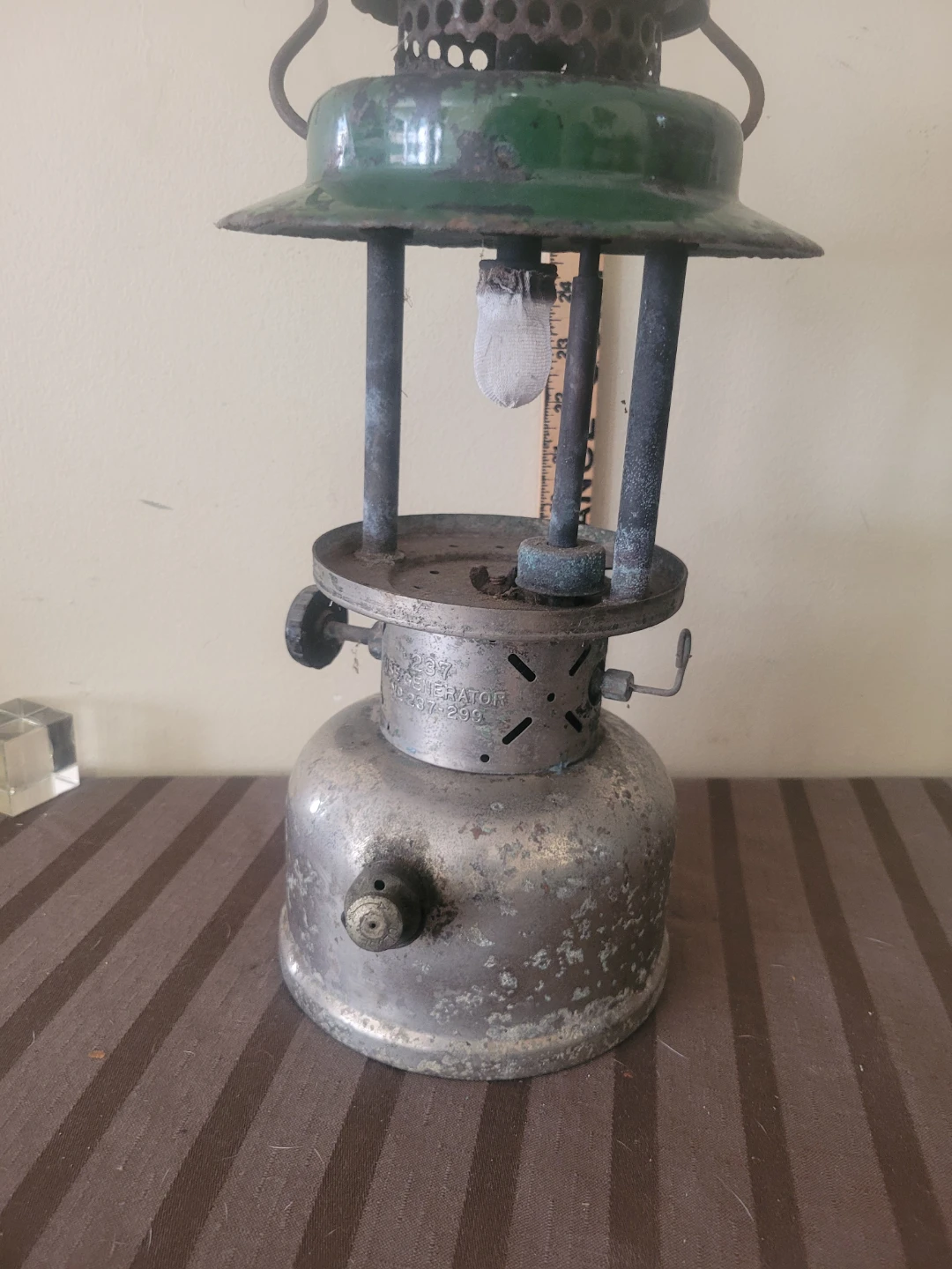 Vintage Coleman 237 Lantern - photo 2