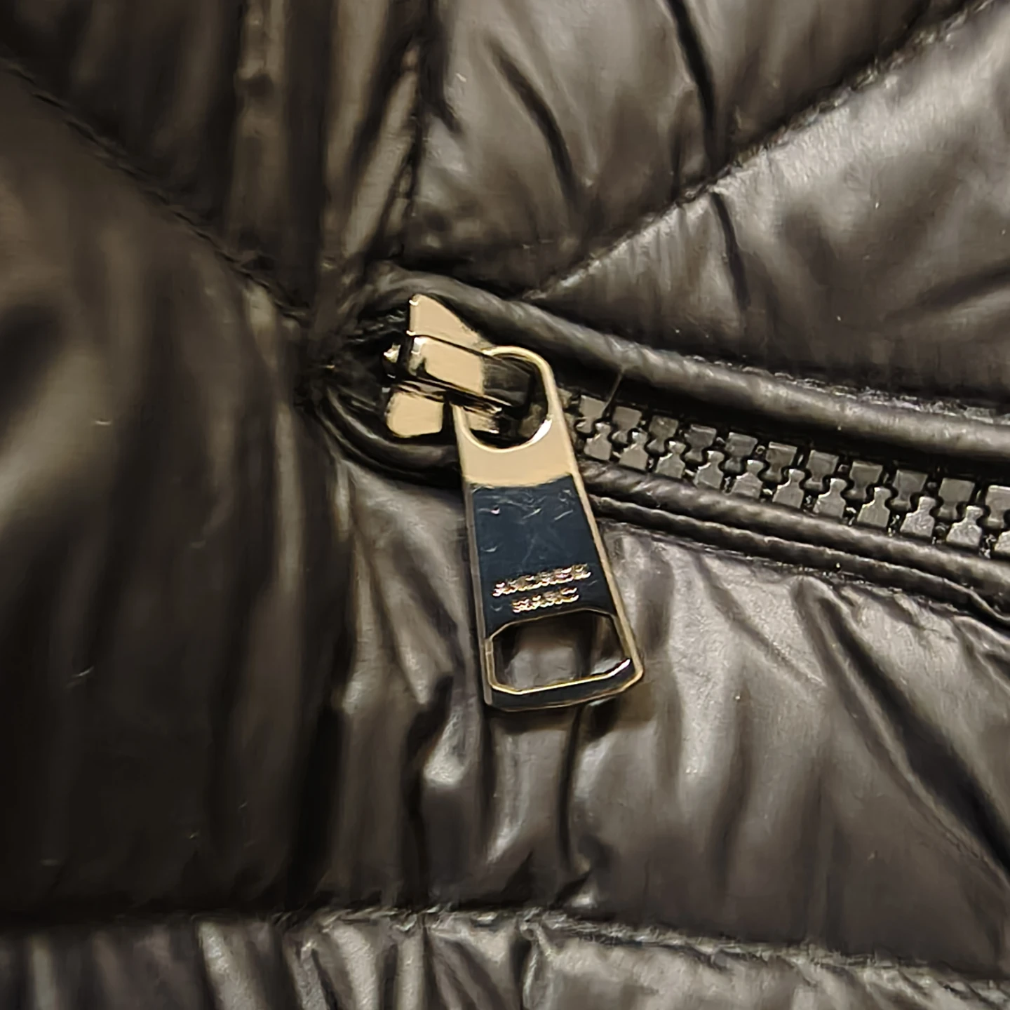 Andrew Marc Down Jacket - photo 4