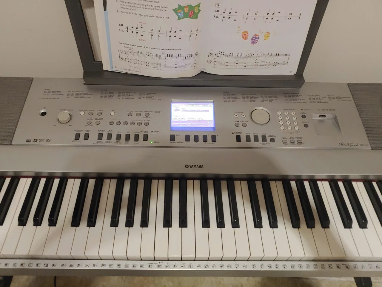 3 pedal, Yamaha piano