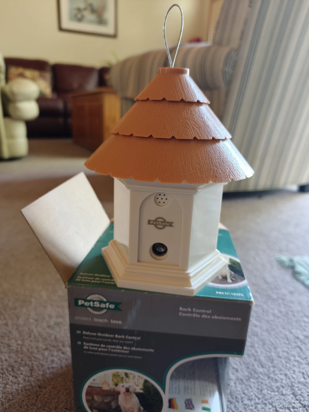 The PetSafe deluxe outdoor bark control. - photo 2