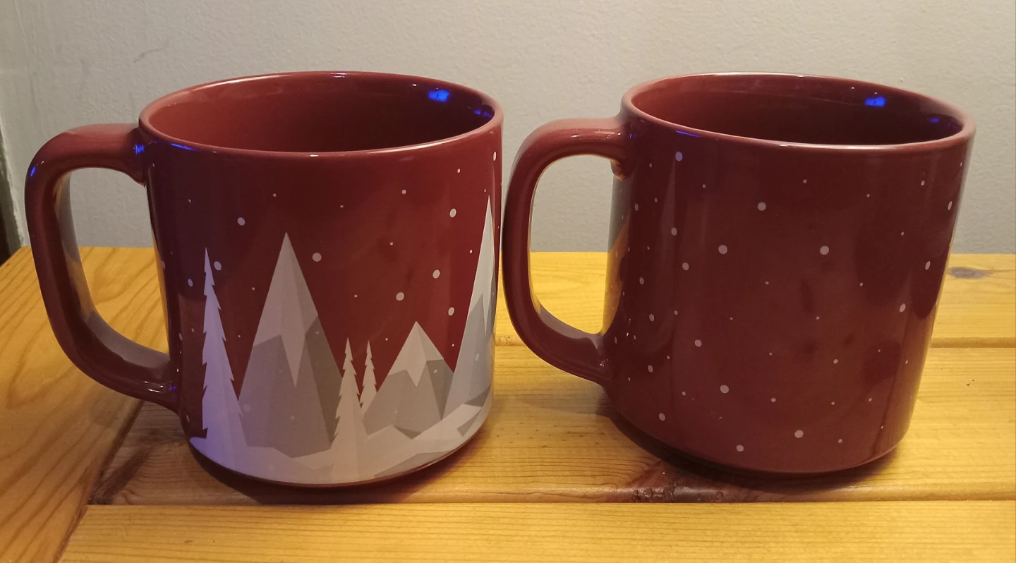 Set of 2 Tim Hortons Polar Bear Mugs - photo 3