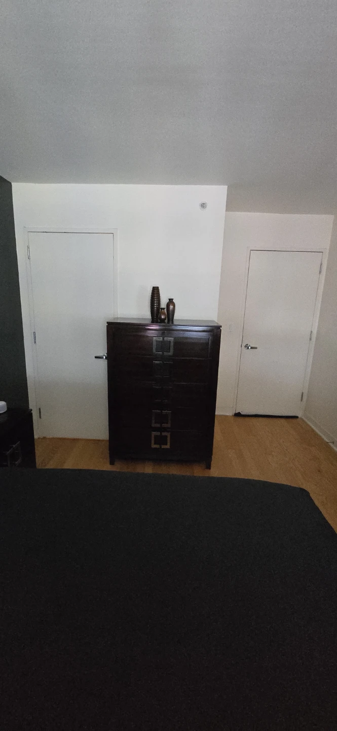 Dark Wood Bedroom Furniture Set - photo 3