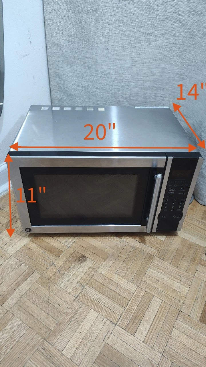 GE Stainless Steel Microwave Oven 1000W - Model JES1138SNC01 - photo 2