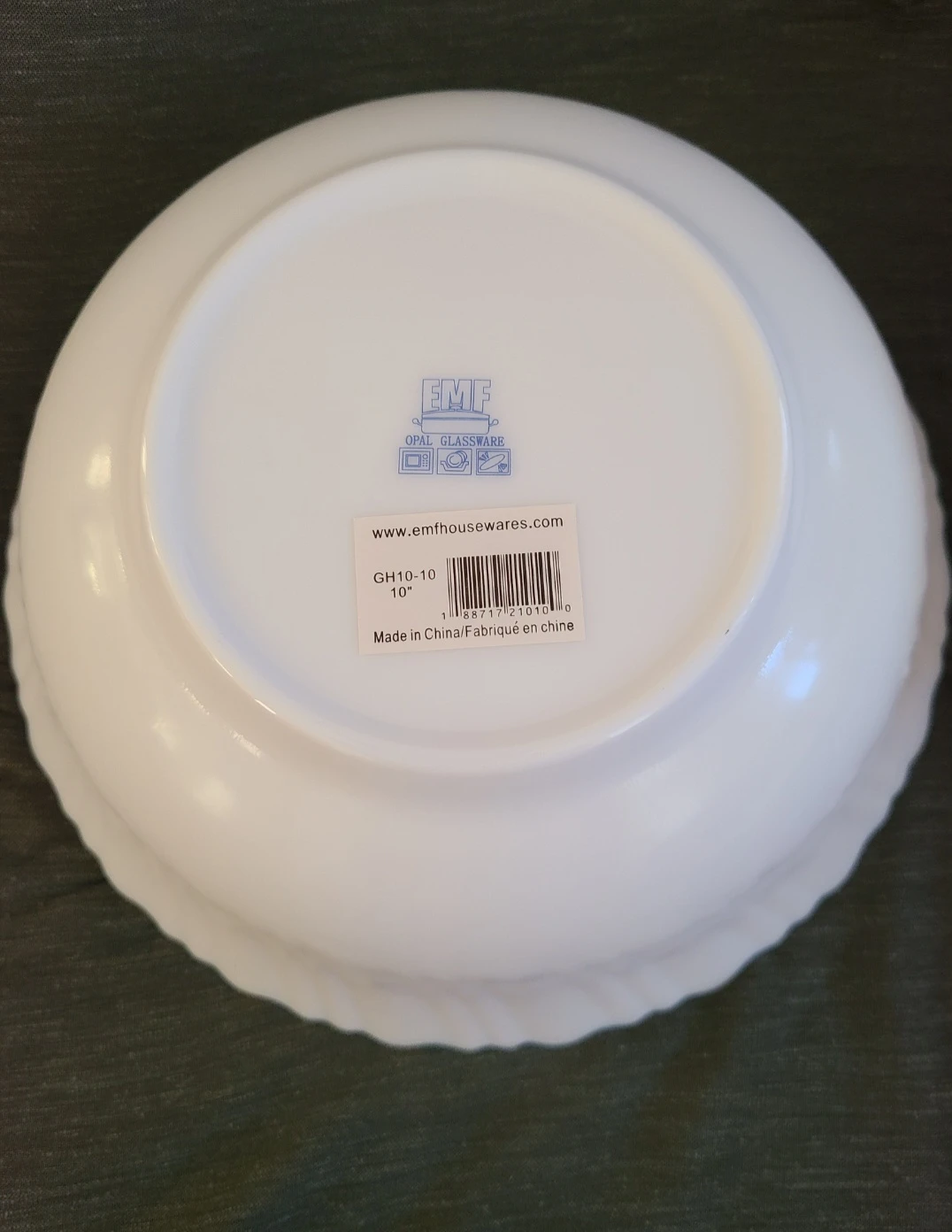 10" White Serving Bowls x 2 🏈 - photo 4