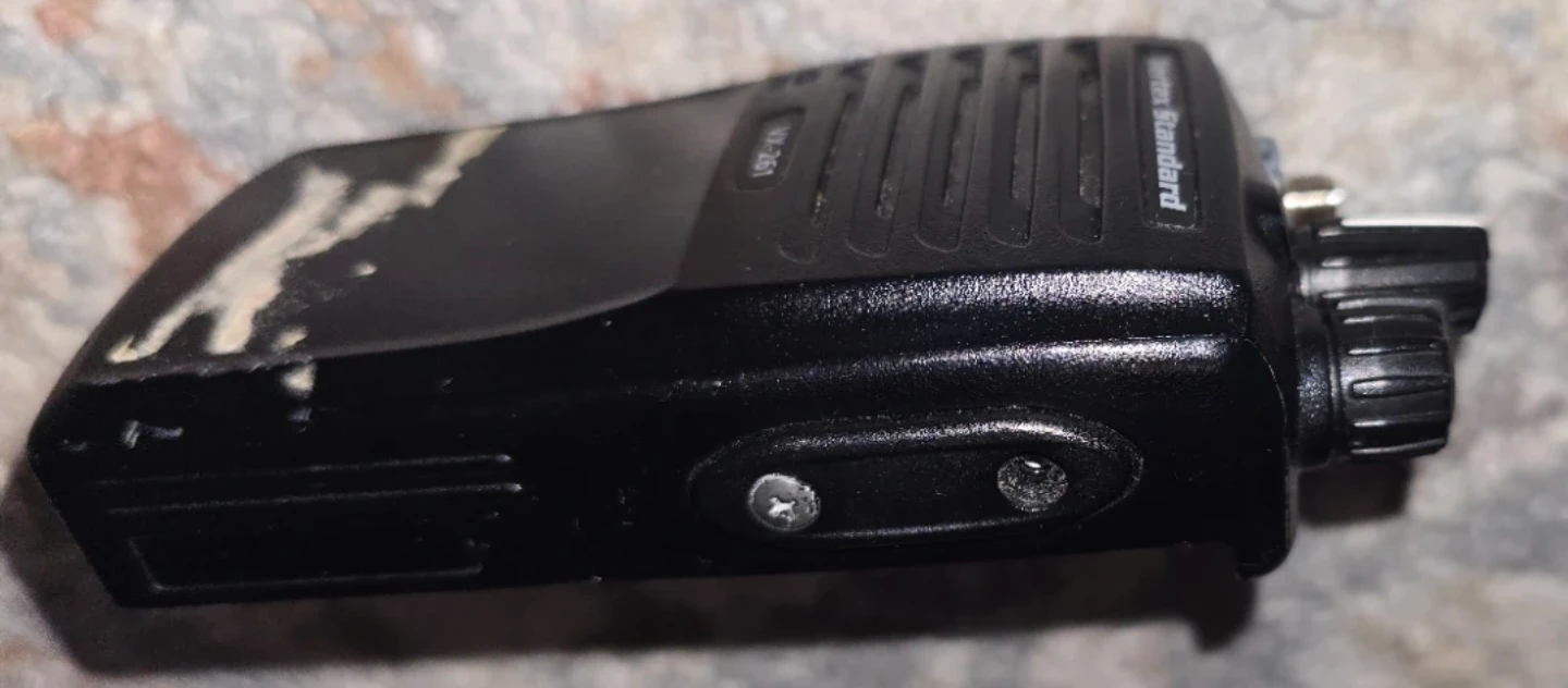 vx-261 radio lot (No Batteries&Antennas) - photo 5