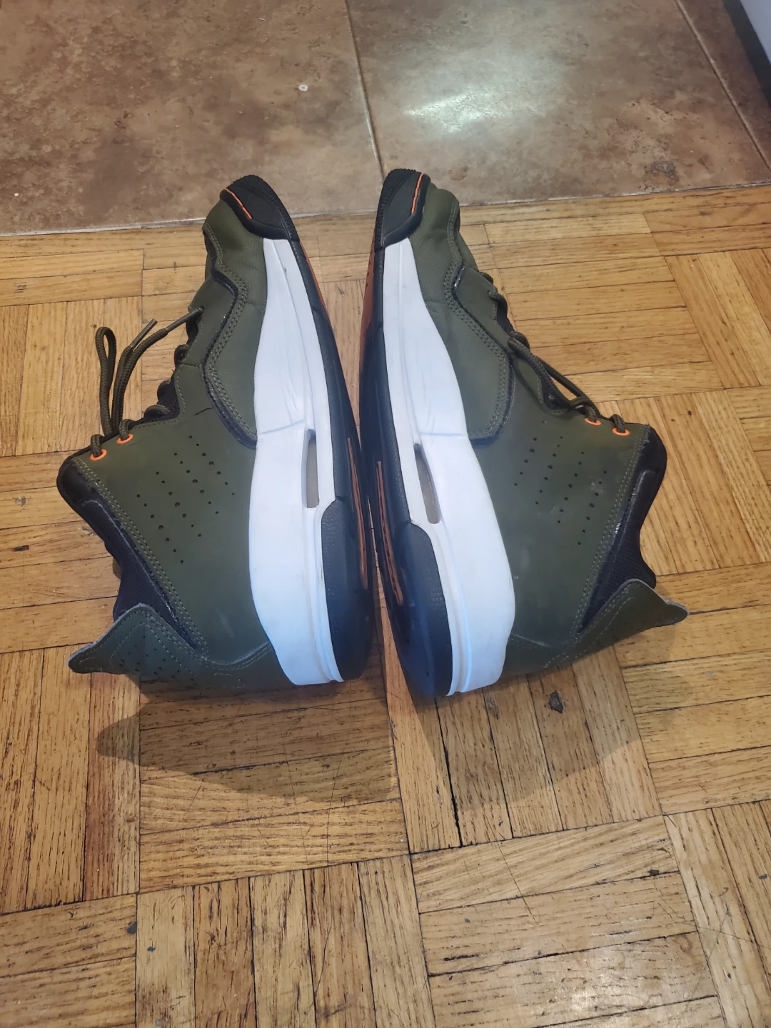 Men's Jordan Sneakers Shoes Size 9.5 - photo 4