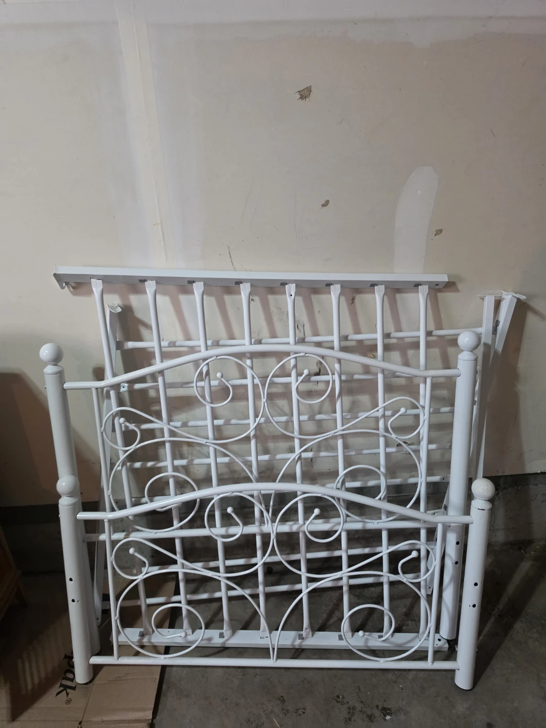 White Metal Twin Bed Frame