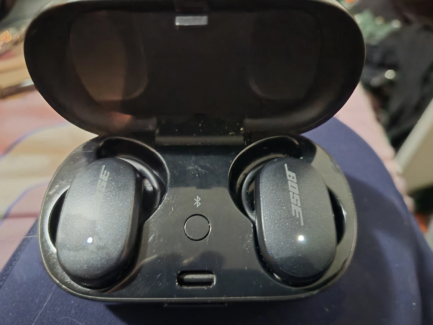 Bose Wireless Earbuds with Charging Case - photo 3