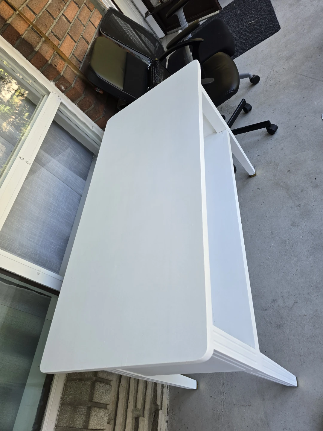 White painted desk - photo 2