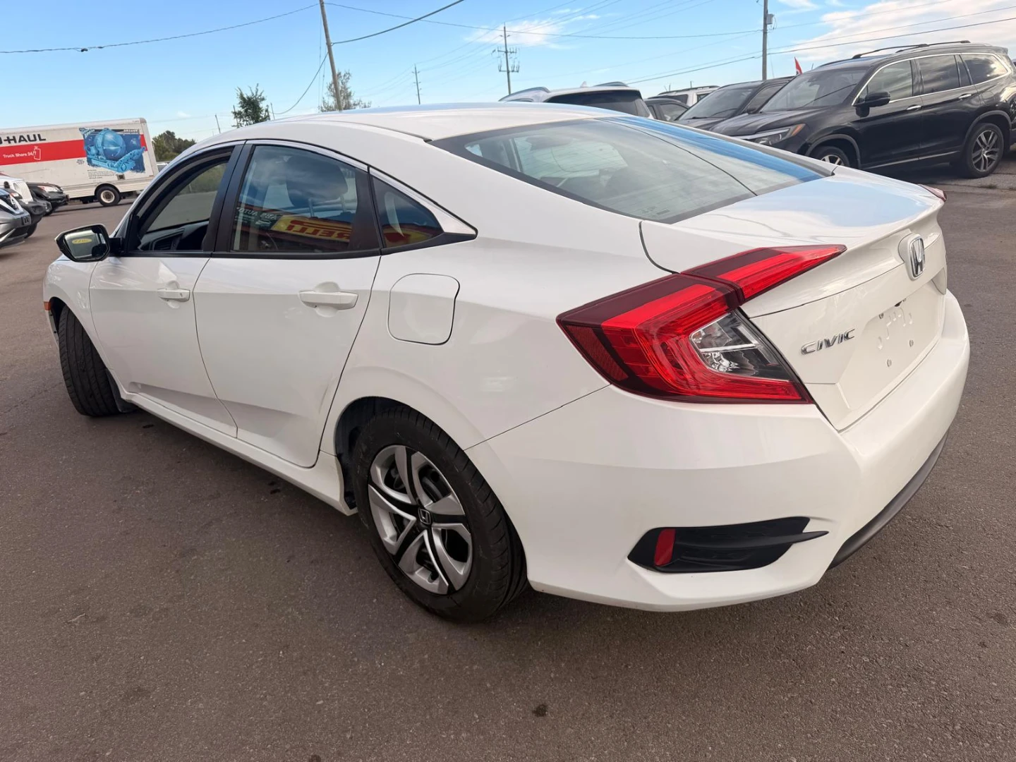 White Honda Civic Sedan, 193,993KM - photo 4