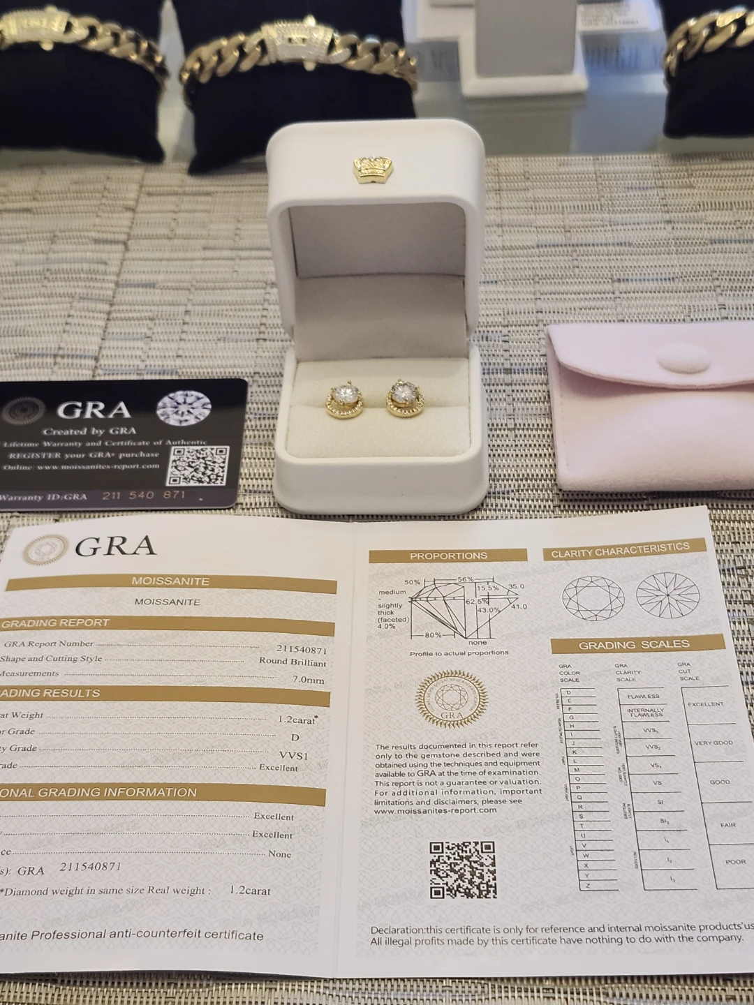 Moissanite Stud Earrings with GRA Certificate - photo 3