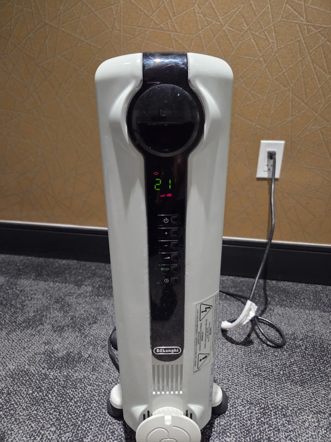 DeLonghi Digital Oil-Filled Radiator Heater - photo 4