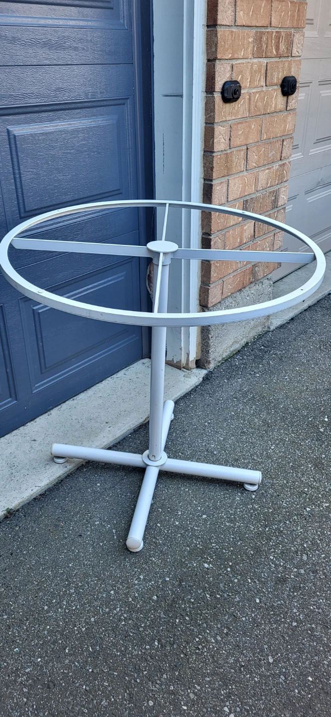 Metal table