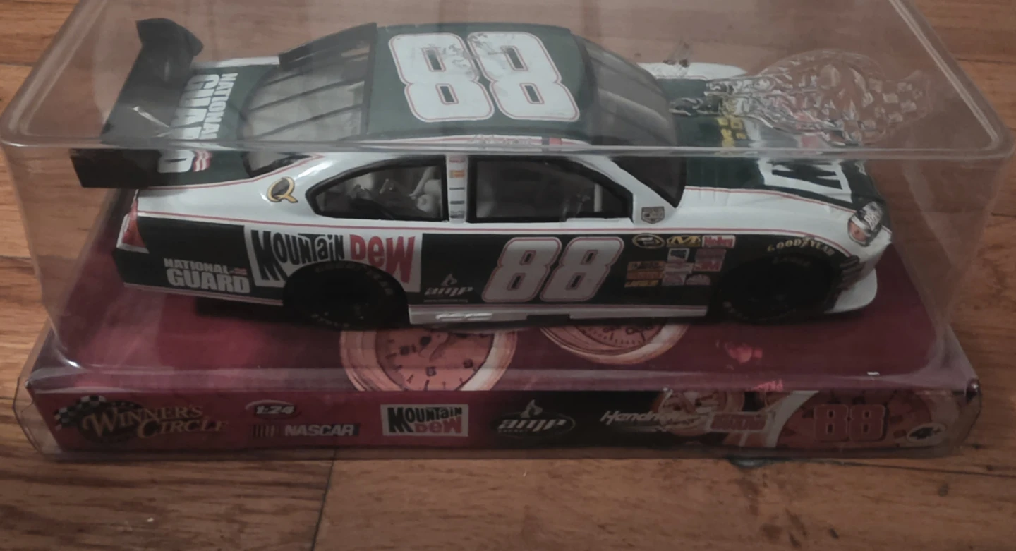 Dale Earnhardt Jr. #88 Mountain Dew NASCAR Race Car 1:24 Scale