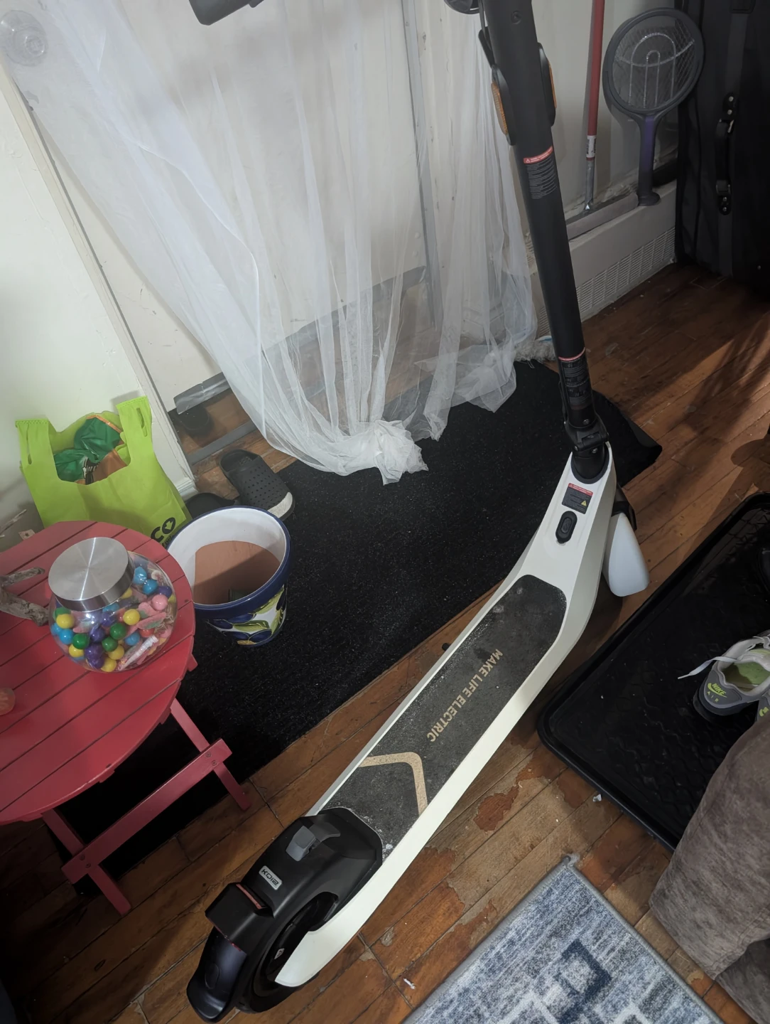 Electric scooter