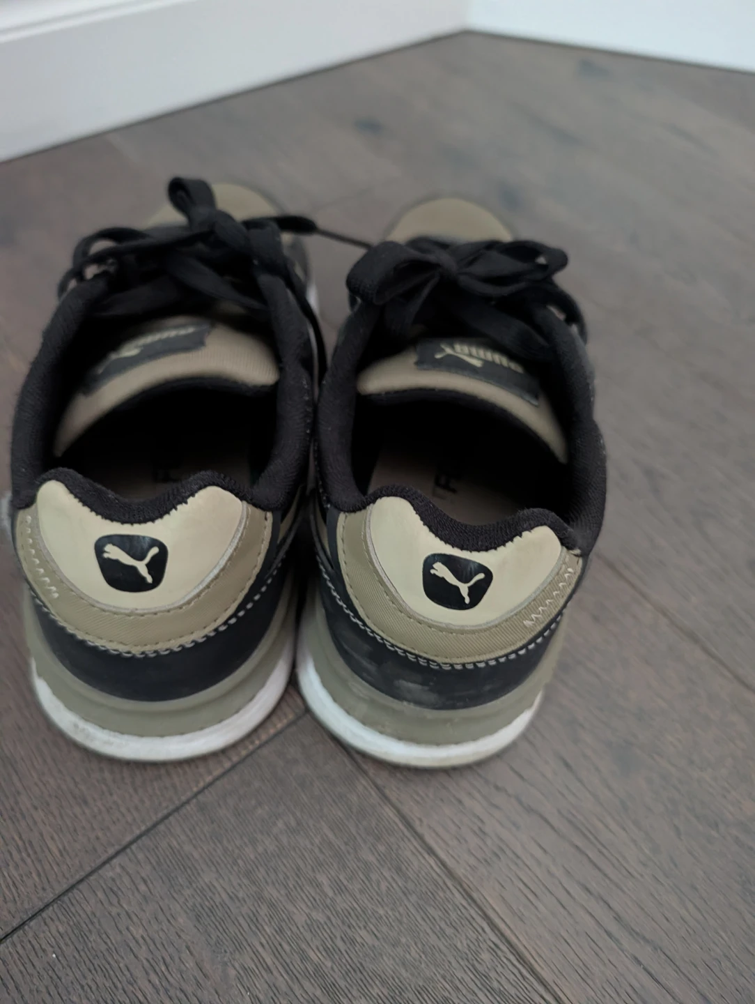 Puma olive and black sneakers - photo 2