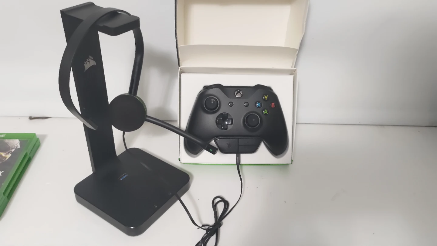 Xbox One Console Bundle - photo 3
