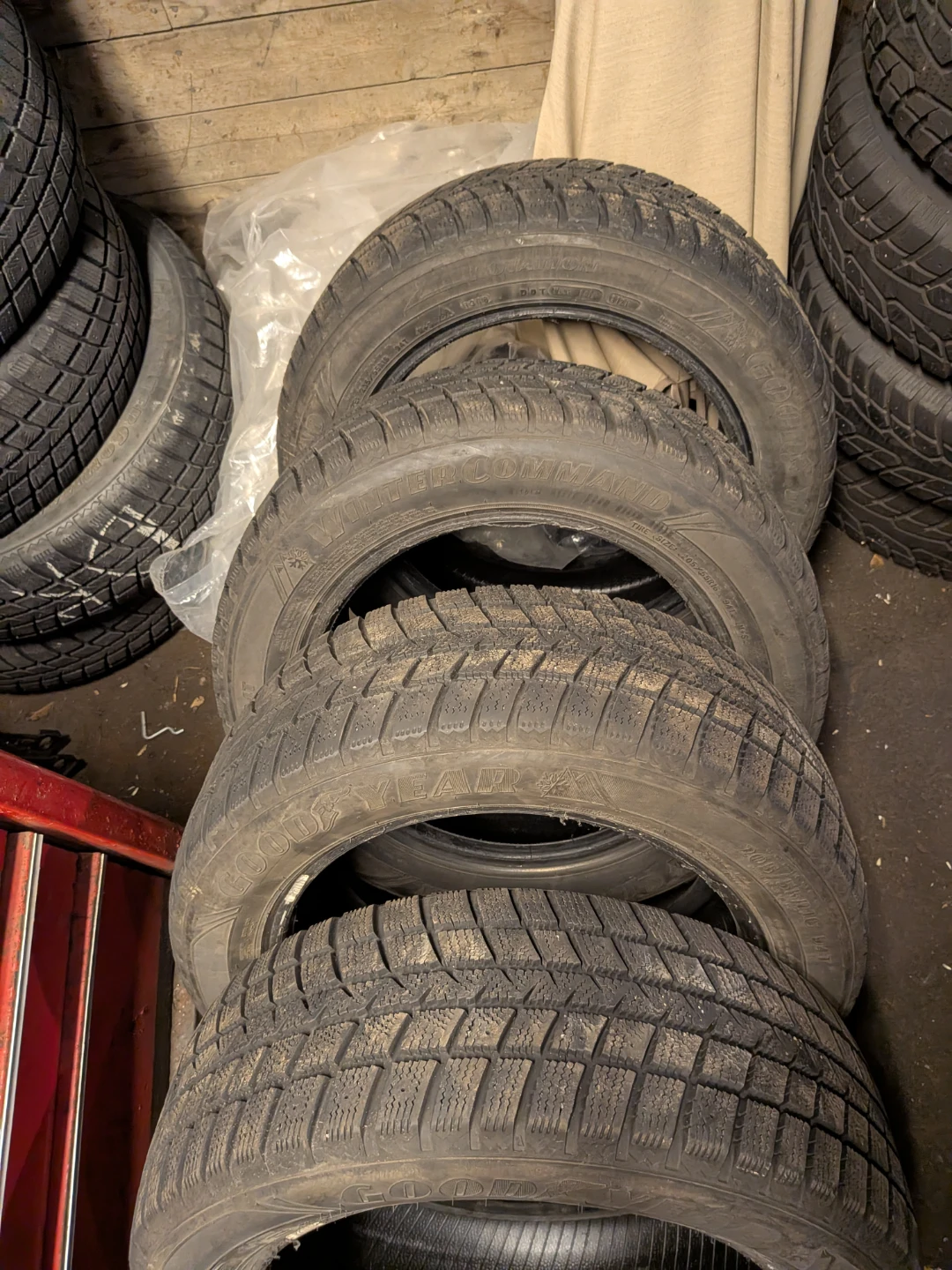 Goodyear WinterCommand Tires 205/55R16 - photo 4